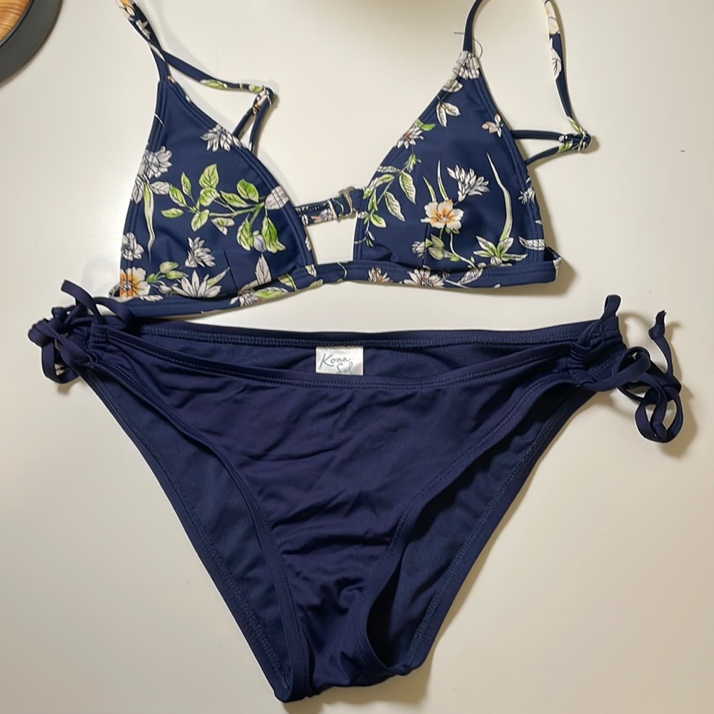 Swim suit